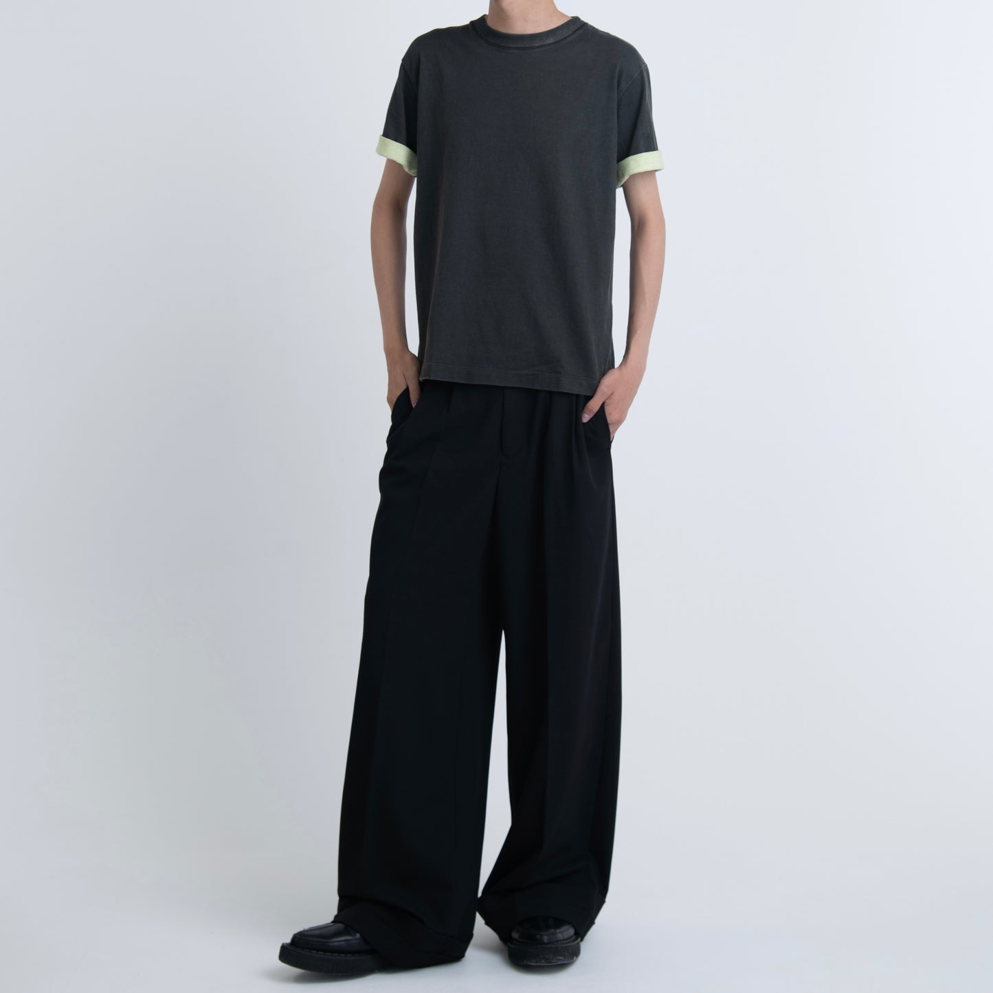 tuck wide baggy slacks