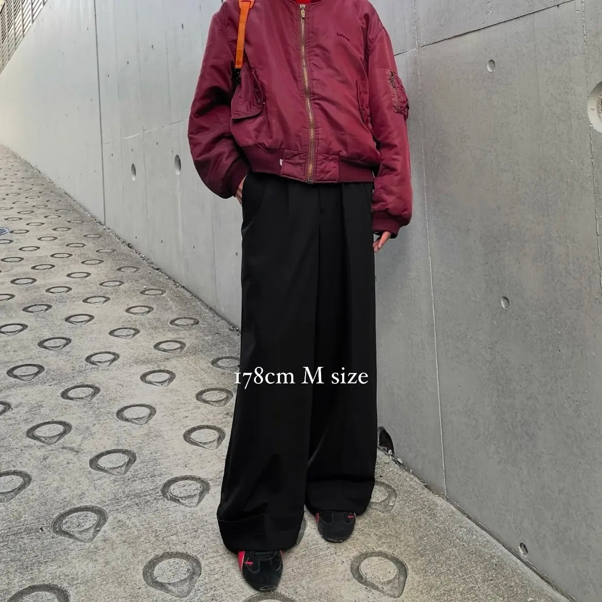 tuck wide baggy slacks