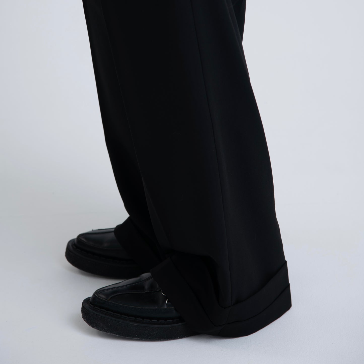 tuck wide baggy slacks