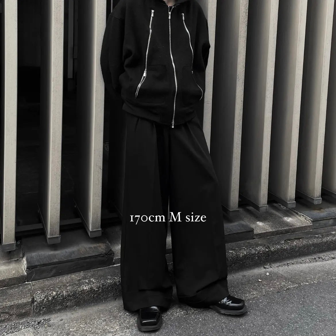 tuck wide baggy slacks