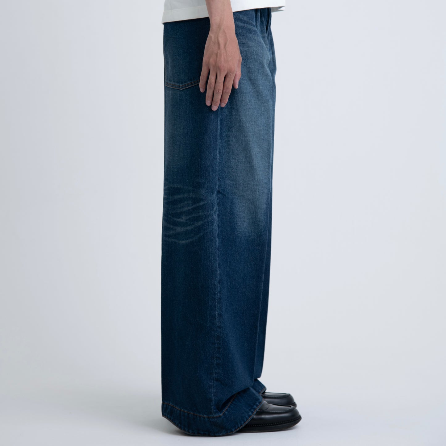 tuck wide denim pants
