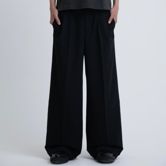 tuck wide baggy slacks