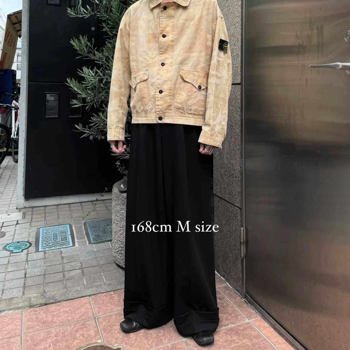 tuck wide baggy slacks