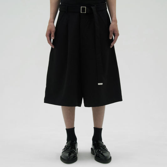 wide slacks shorts
